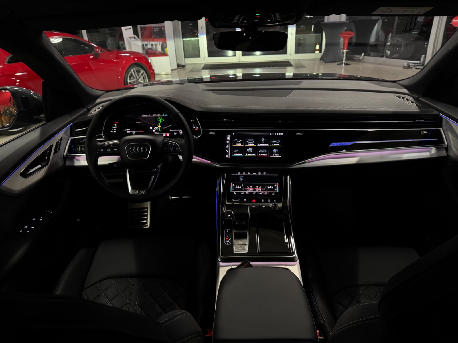 Audi Q8 50 TDI quattro S-LINE - Samsaru's Car Outlet