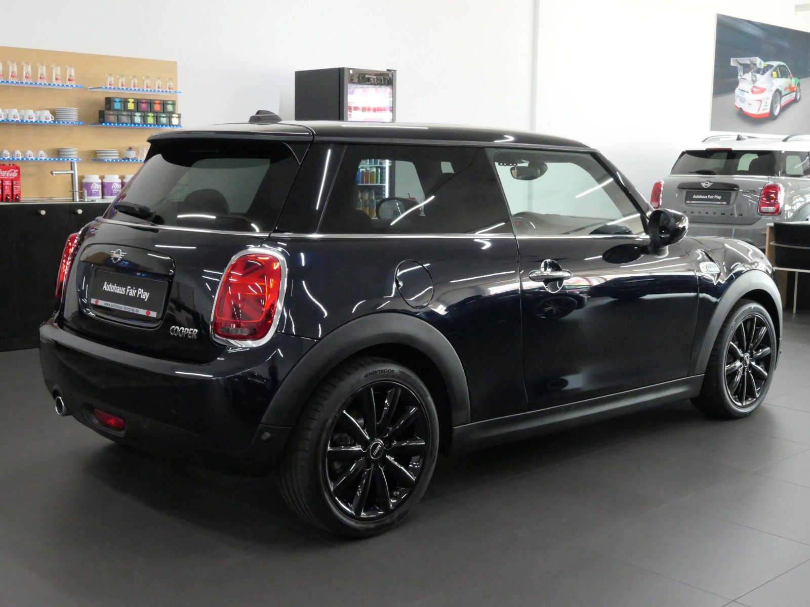 MINI Mini Cooper Aut. - Samsaru's Car Outlet