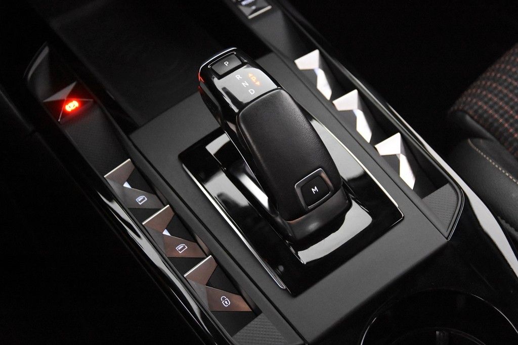 DS Automobiles DS3 Crossback Performance Line - Samsaru's Car Outlet