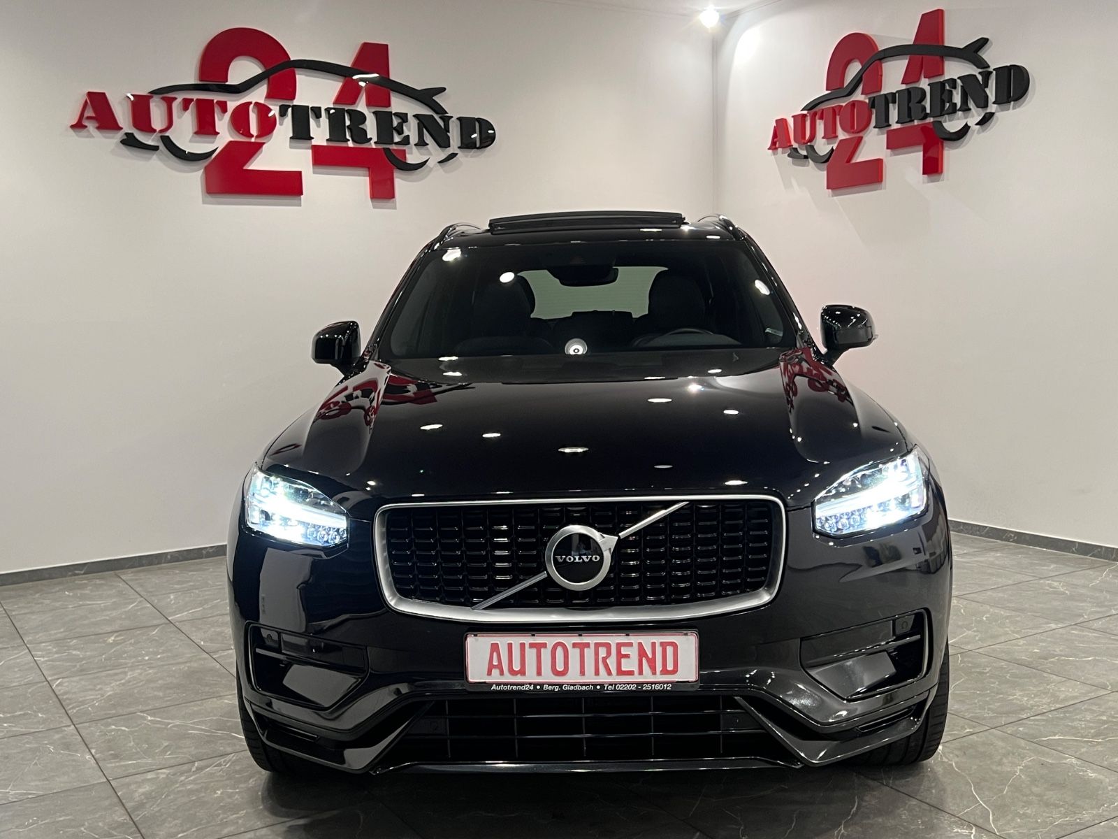 Volvo XC90 R Design AWD - Samsaru's Car Outlet