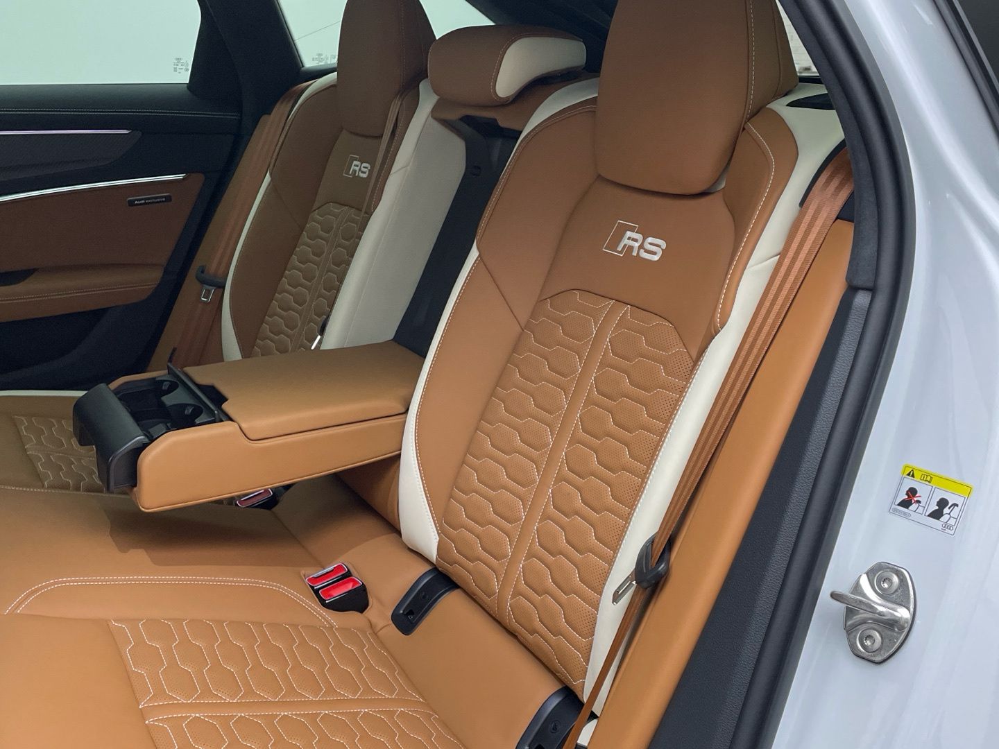 Audi RS6 Avant performance RS Dynamik-Paket plus Navi