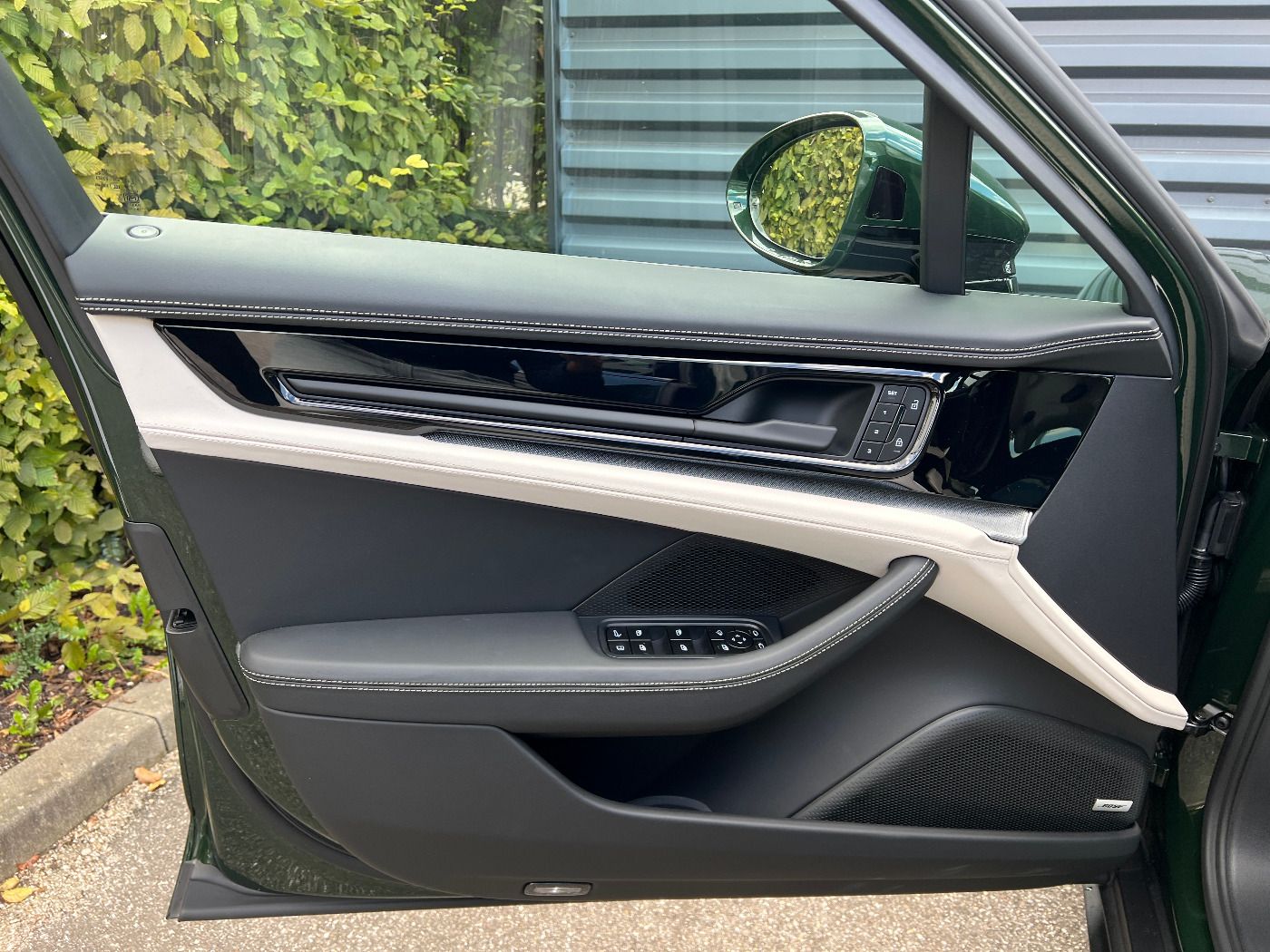 Porsche Panamera 4 E-Hybrid | Hinterachslenkung | ACC