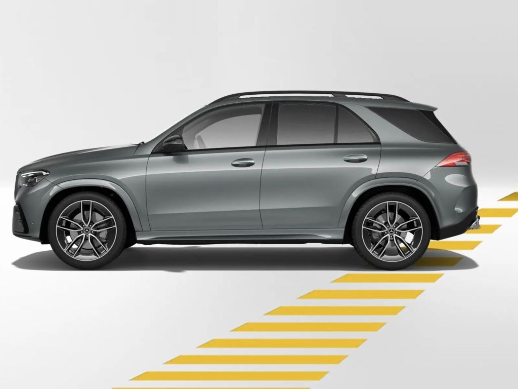 Mercedes-Benz GLE 450 d 4M AMG PREMIUM BURM. DISTRO PANO AHK
