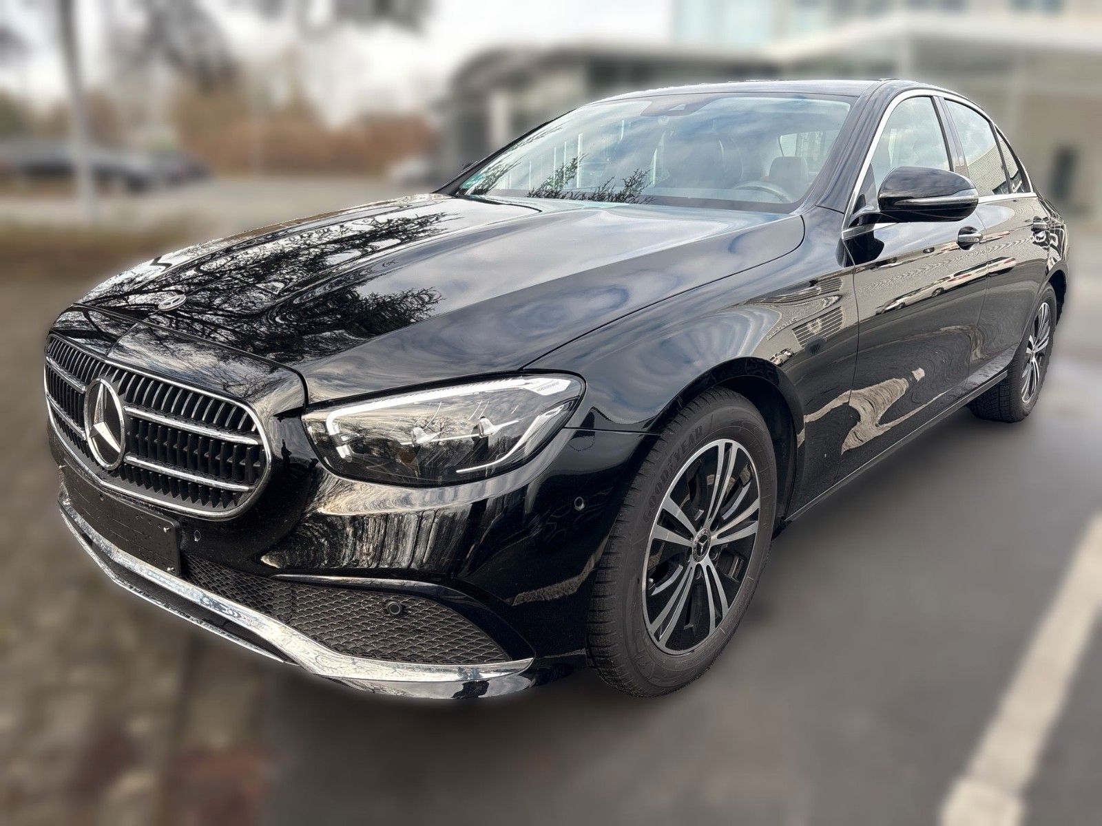 Mercedes-Benz E 200d Lim. Avantgarde ACC AMBIENTE LED R-KAMERA