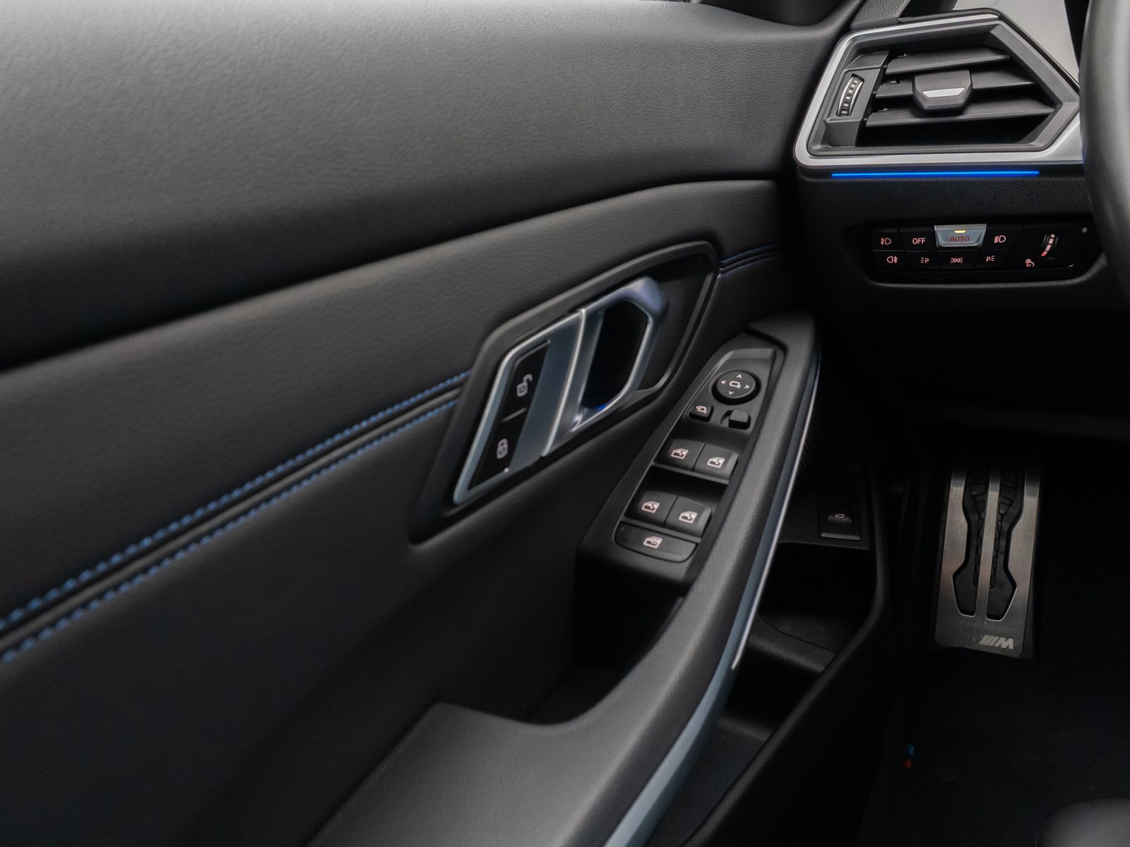 BMW 330i M Sport - Samsaru's Car Outlet