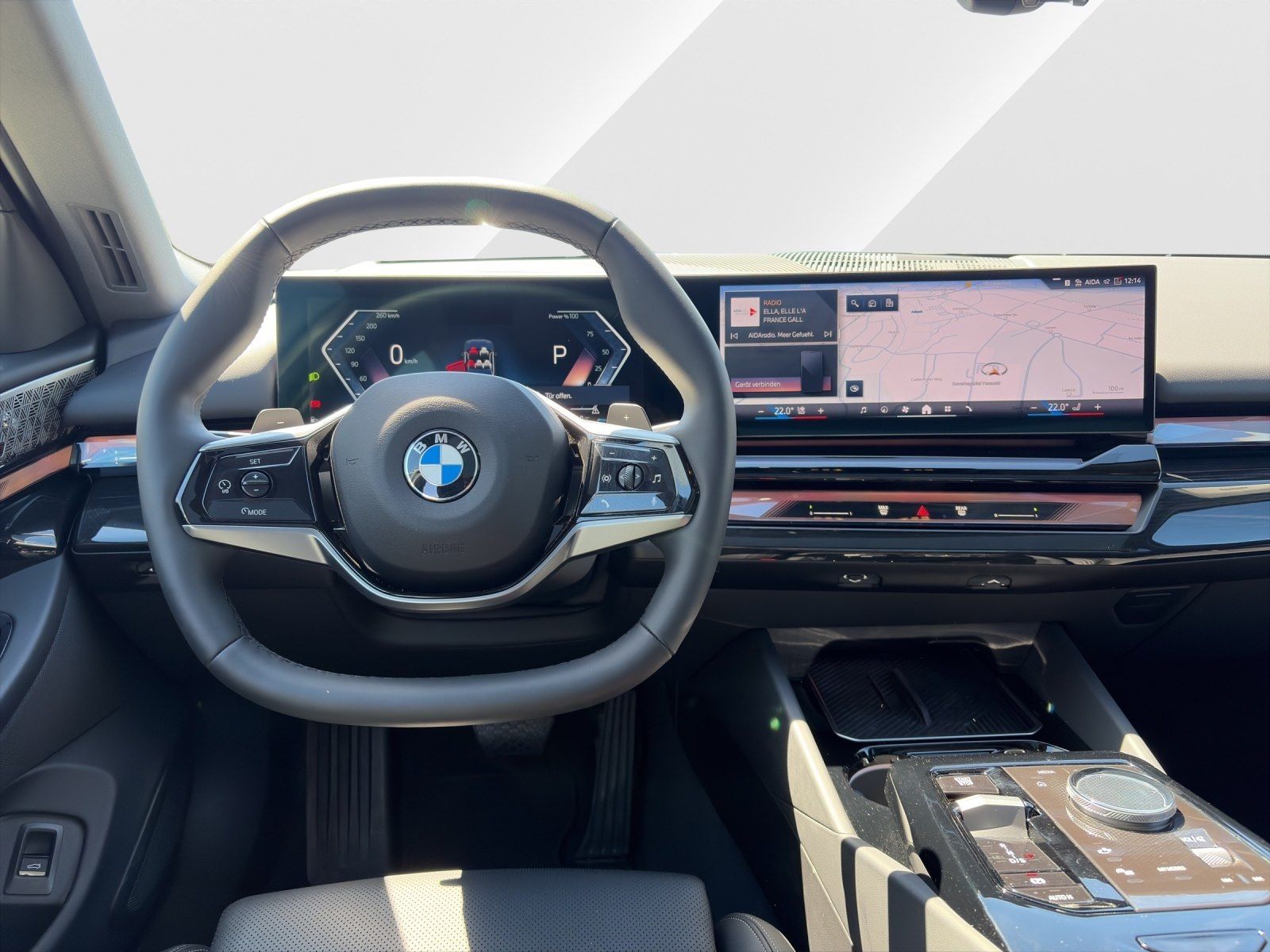 BMW 520i Limousine AHK Head-Up Pano DrivAssProf. Par