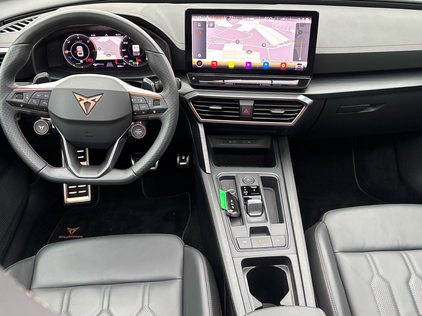 Cupra Formentor 1.4 eHybrid FullLink LED Digi-Cockpit