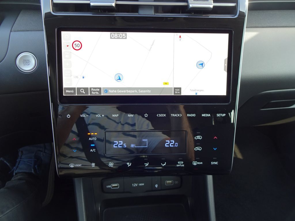 Hyundai TUCSON 1.6 T-GDi 48V-Hybrid 2WD Trend - Samsaru's Car Outlet