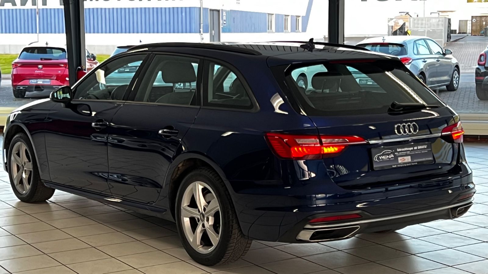 Audi A4 Avant 35 TDI advanced - Samsaru's Car Outlet