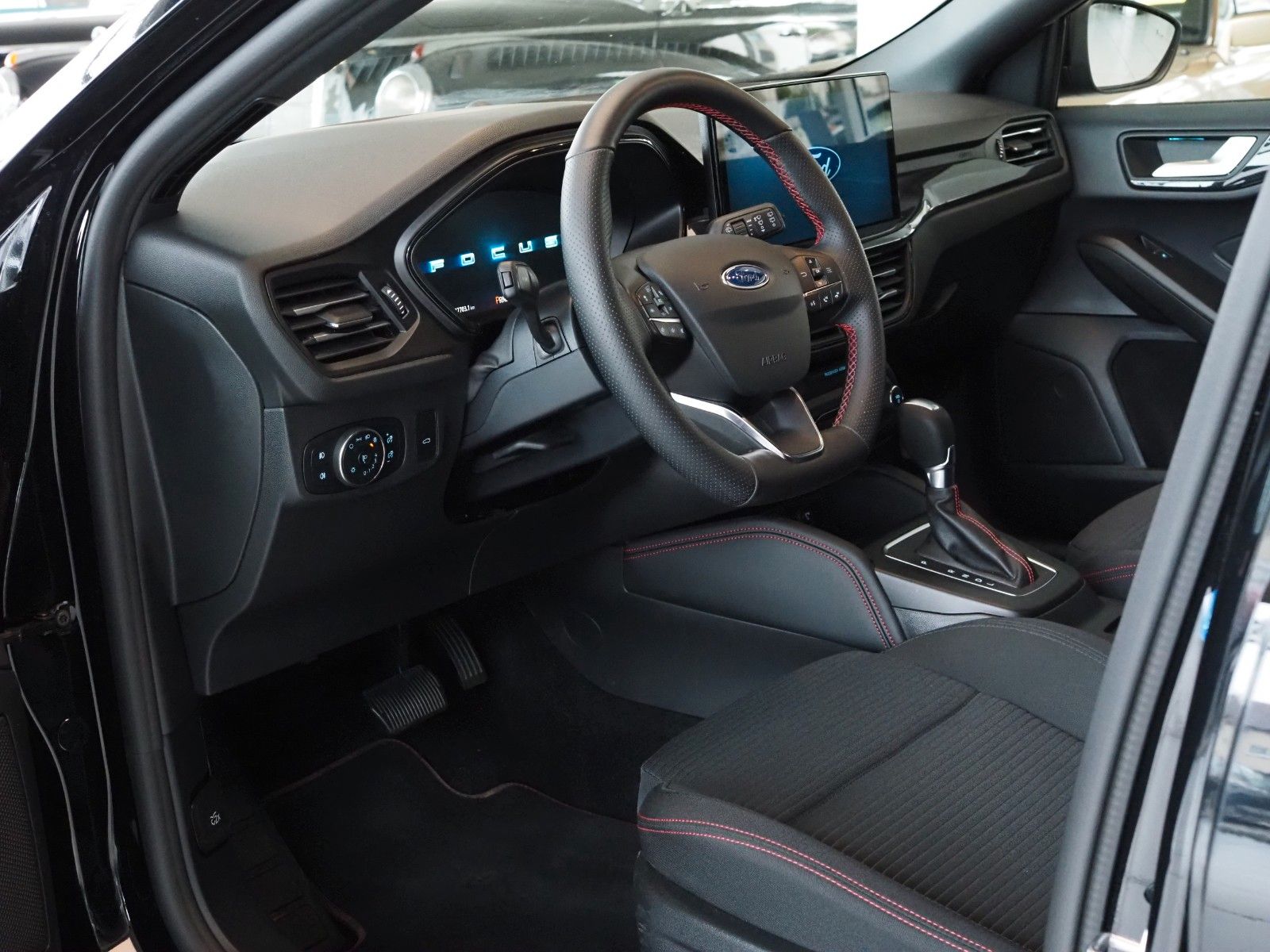 Ford Focus Turnier ST-Line X ACC/LED/B&O/HeadUp/DAB