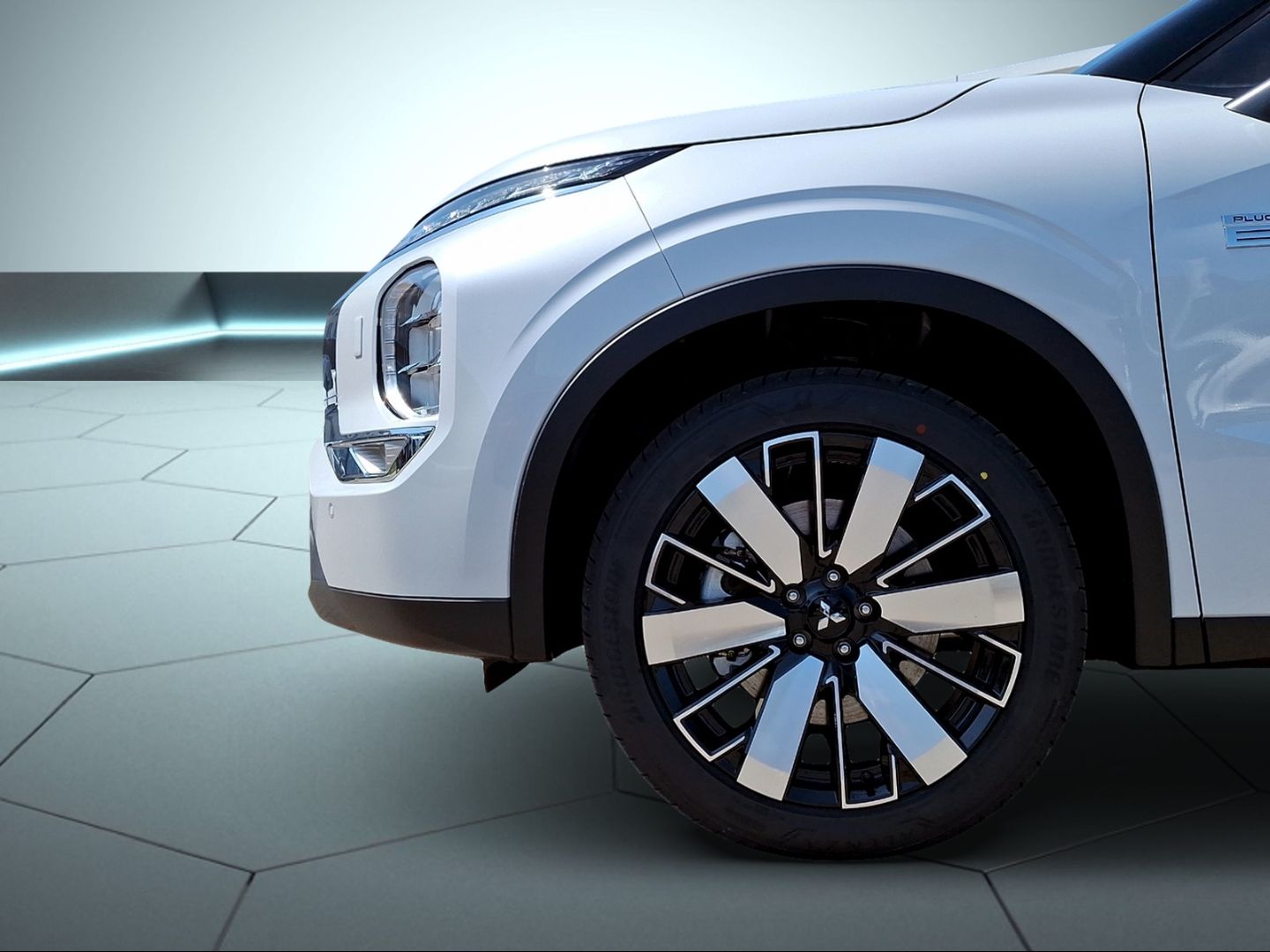 Mitsubishi Plug-in Hybrid Outlander PHEV Intro Edition 2,4l