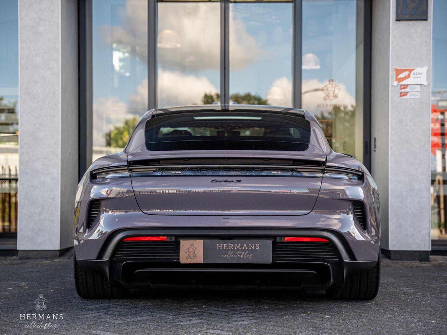 Porsche Taycan Turbo S 105 kWh / Org. NL / Burmester / S