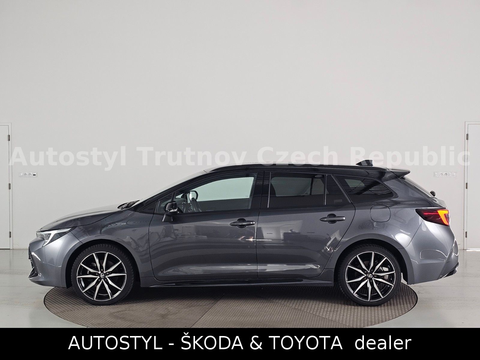 Toyota 2.0HEV 197k GR SPORT DYNAMIC HEAD UP