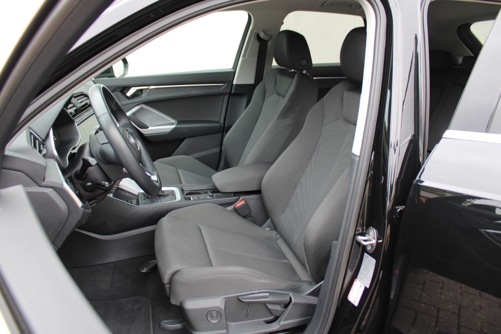 Audi Q3 S line Q3 TDI quattro - Samsaru's Car Outlet