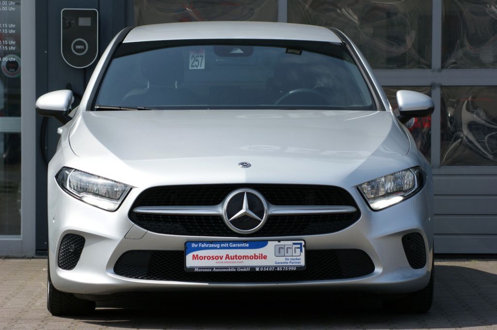 Mercedes-Benz A 180 d 7G-DCT Style - Samsaru's Car Outlet