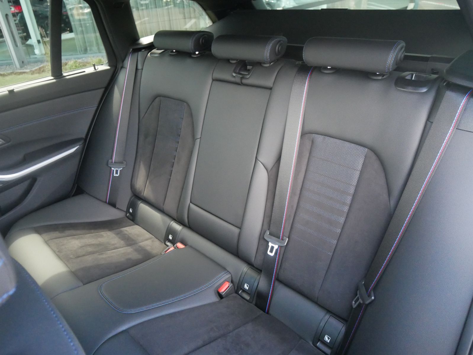 BMW 330e xDrive Touring M Sportpaket HK HiFi DAB