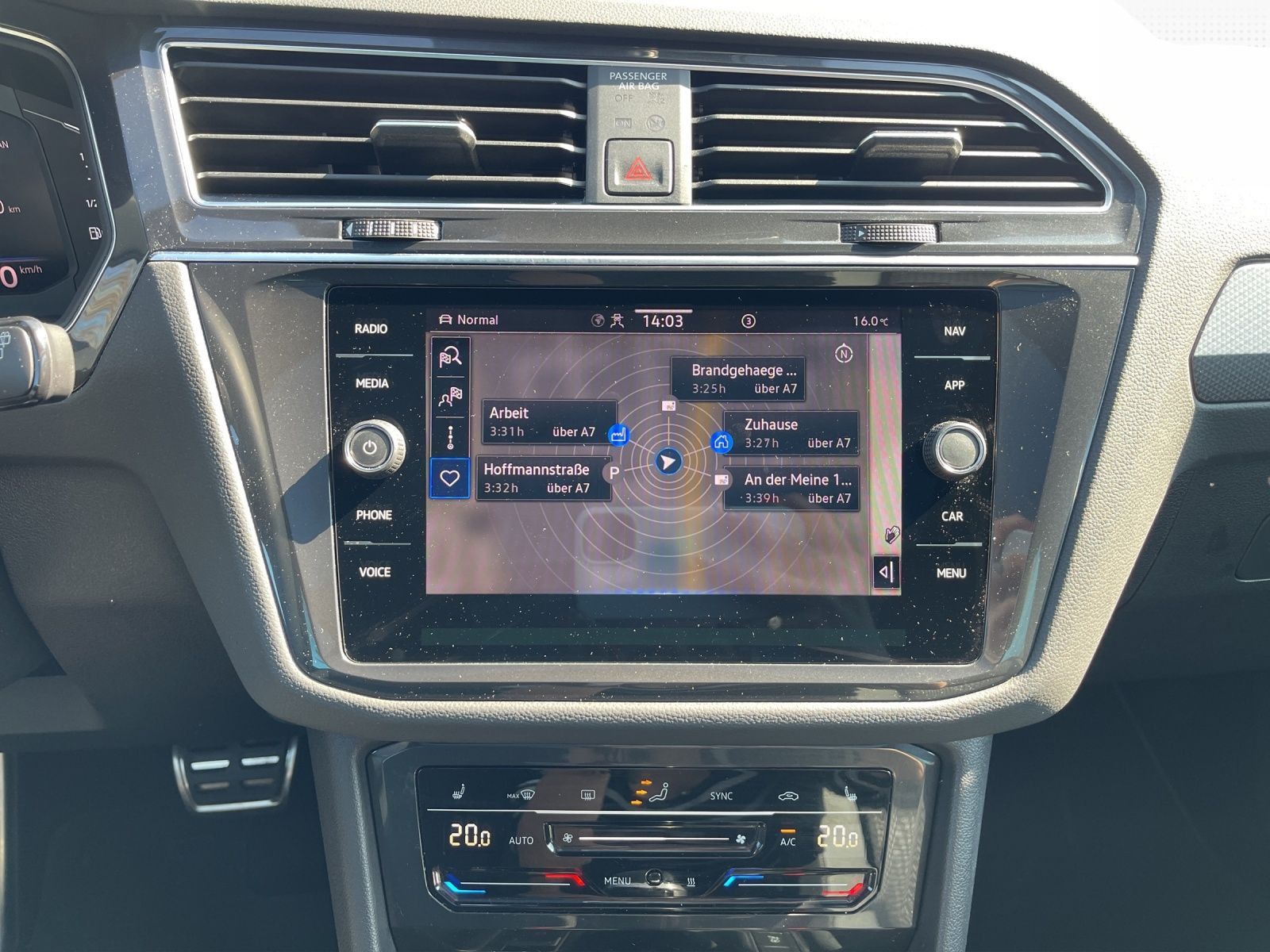 Volkswagen Tiguan Life 1.5 TSI - Samsaru's Car Outlet
