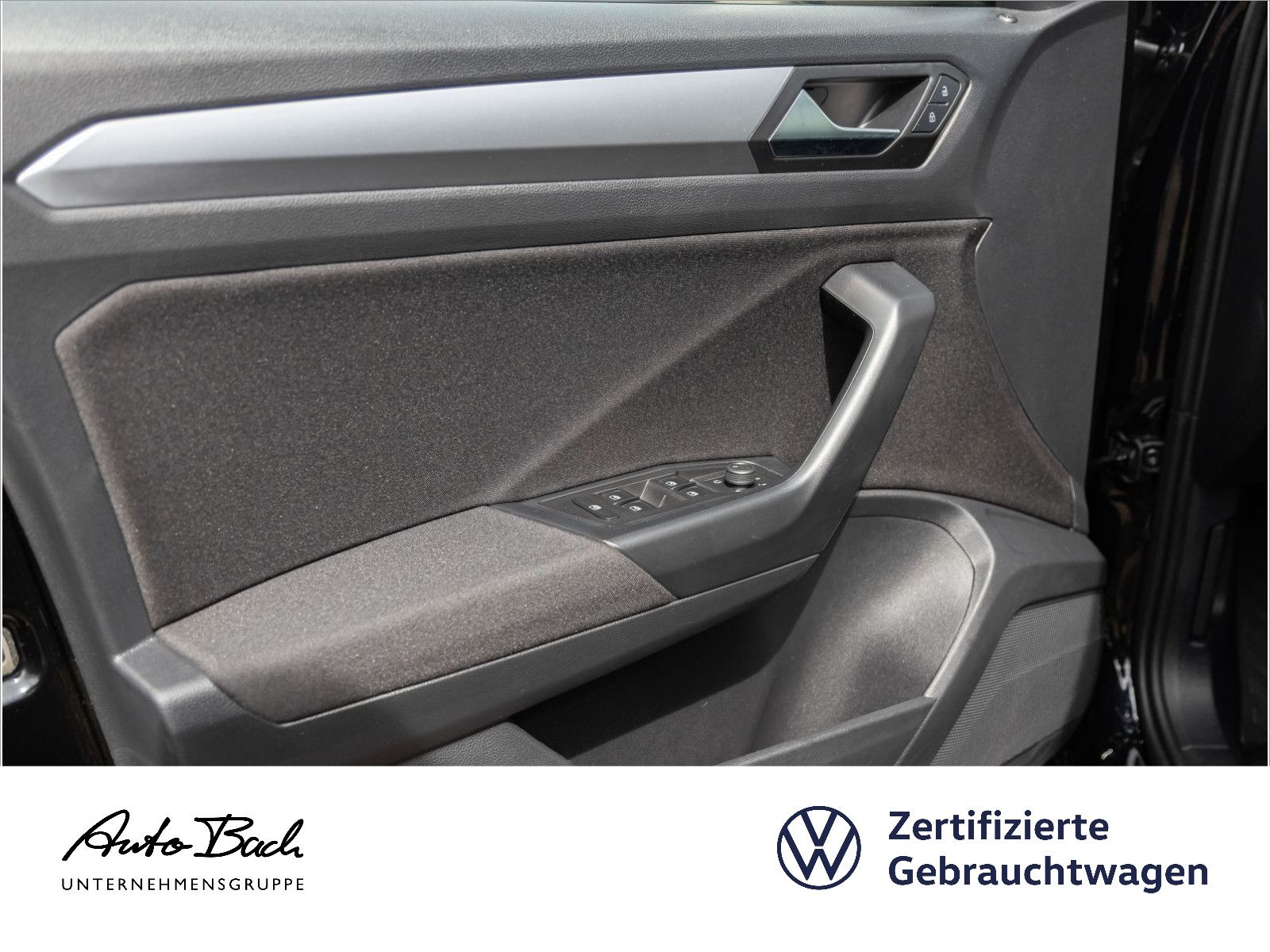 Volkswagen T-Roc 1.0TSI Life - Samsaru's Car Outlet