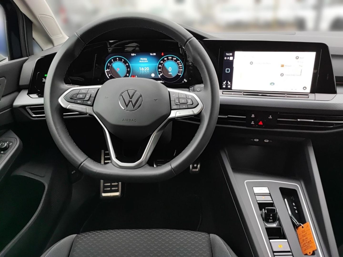 Volkswagen Golf 8 VIII Active eTSI - Samsaru's Car Outlet