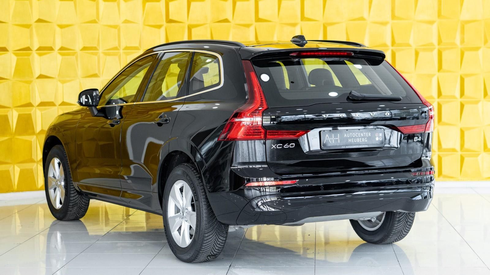 Volvo XC 60 - Samsaru's Car Outlet