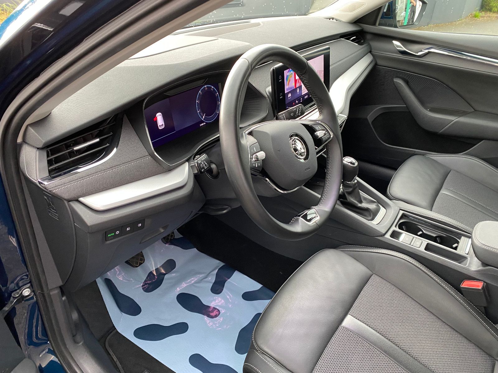 Skoda Octavia Combi 1.5 TSI Style - Samsaru's Car Outlet
