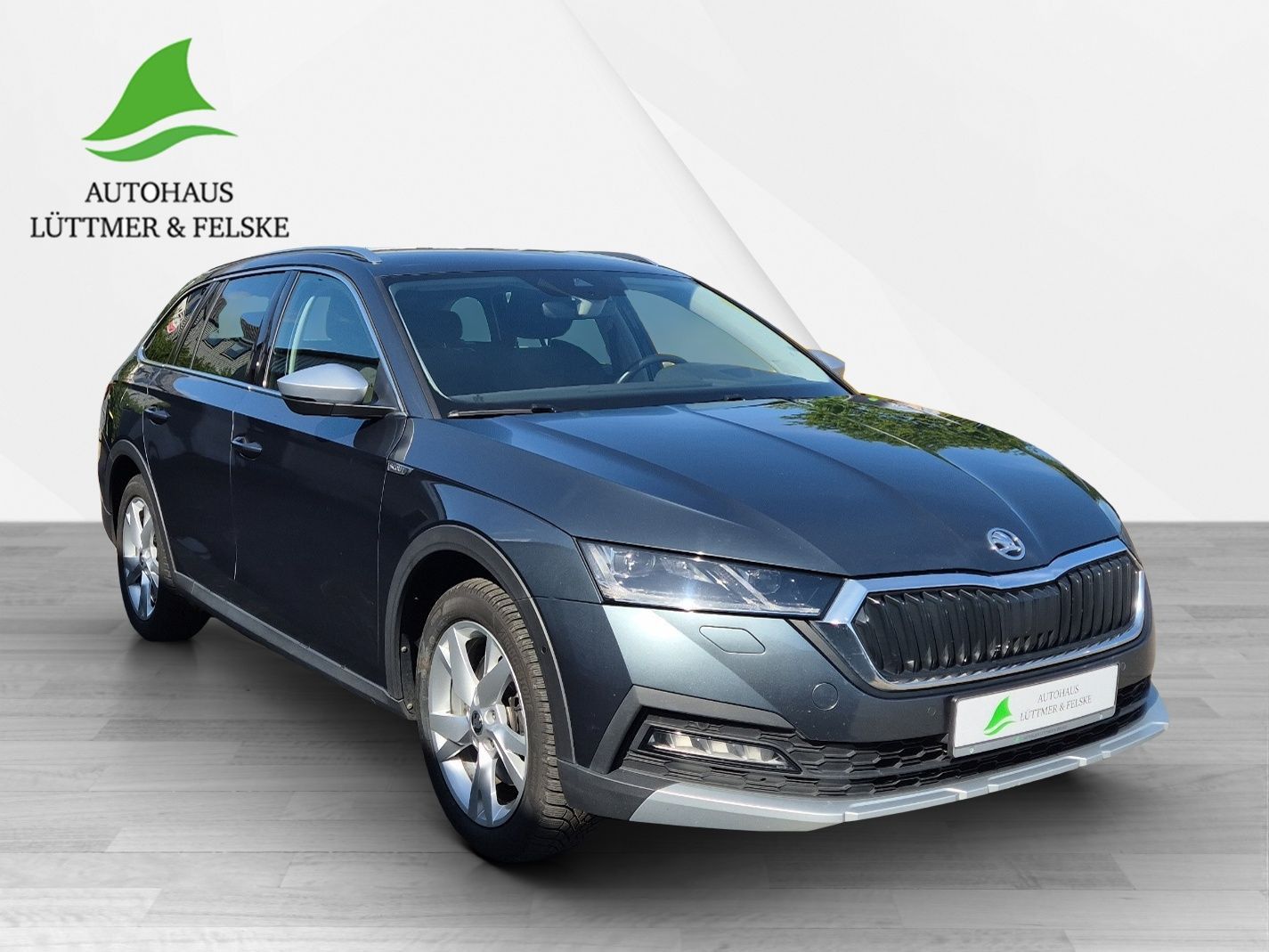 Skoda Octavia Combi 2.0 TDI DSG Scout 4x4 - Samsaru's Car Outlet