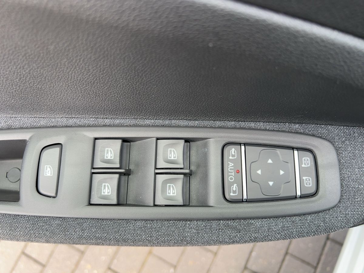 Renault ZOE INTENS R135 - Samsaru's Car Outlet