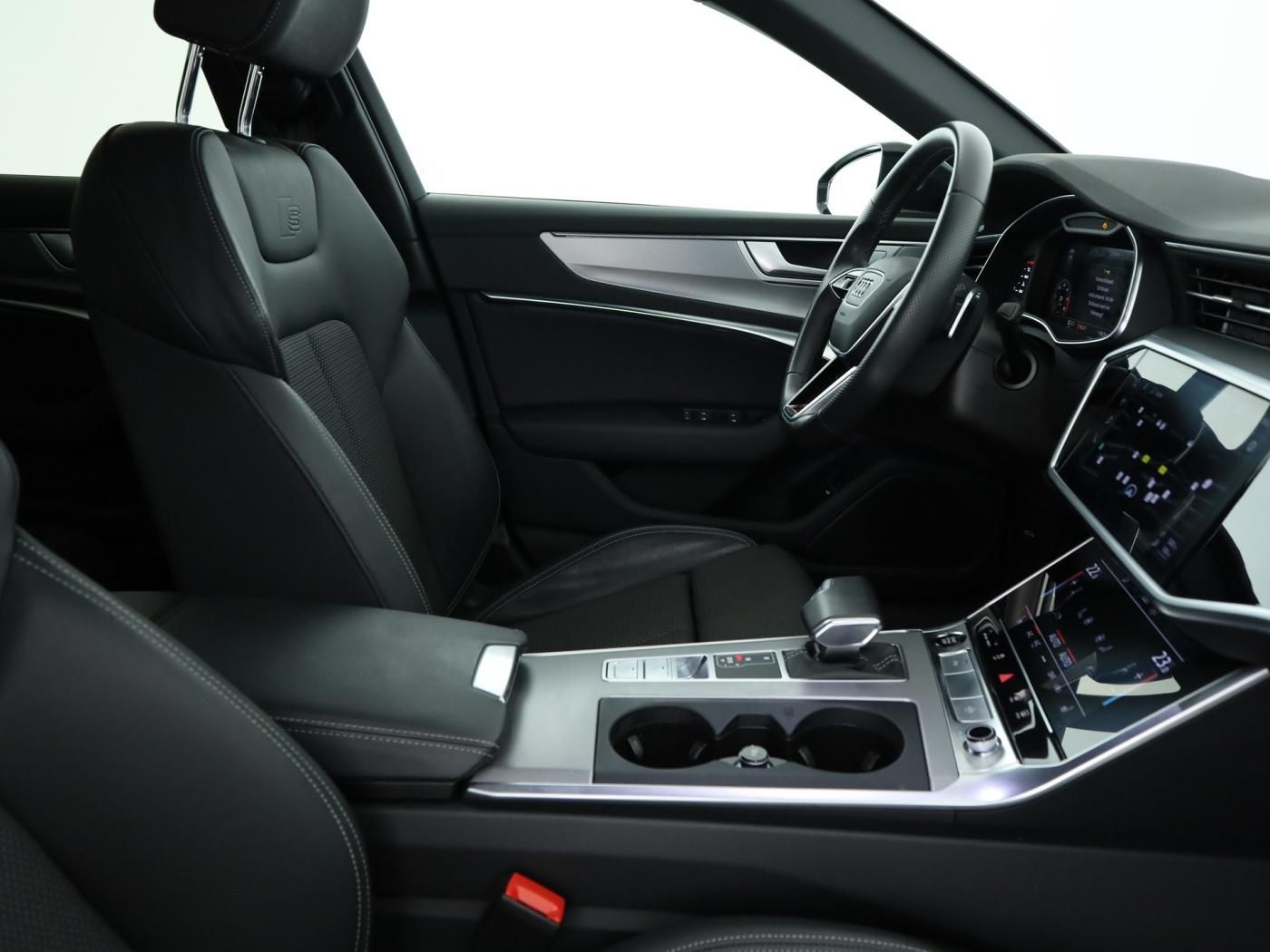 Audi A6 40 2.0 TDI Avant sport S-Line - Samsaru's Car Outlet