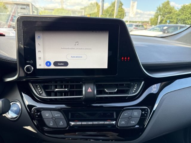 Toyota C-HR Hybrid Team D - Samsaru's Car Outlet
