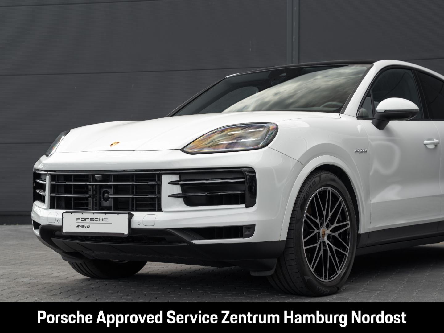 Porsche Cayenne E-Hybrid Coupe Sport Chrono Matrix-LED