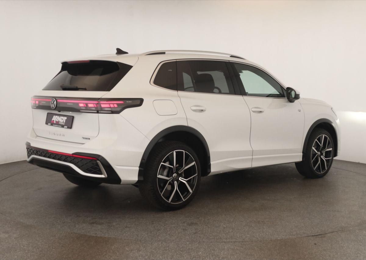 Volkswagen Tiguan 2.0 TDI 4M DSG R-Line Leder Pano Navi 360