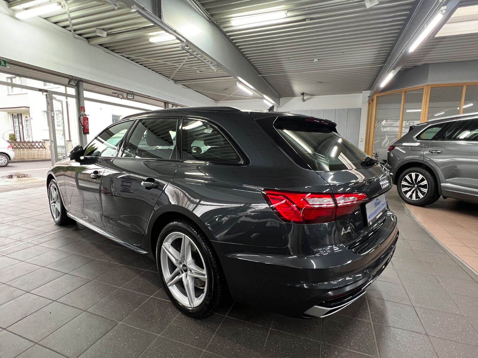 Audi A4 Avant 40 TDI quattro advanced VIELE EXTRAS