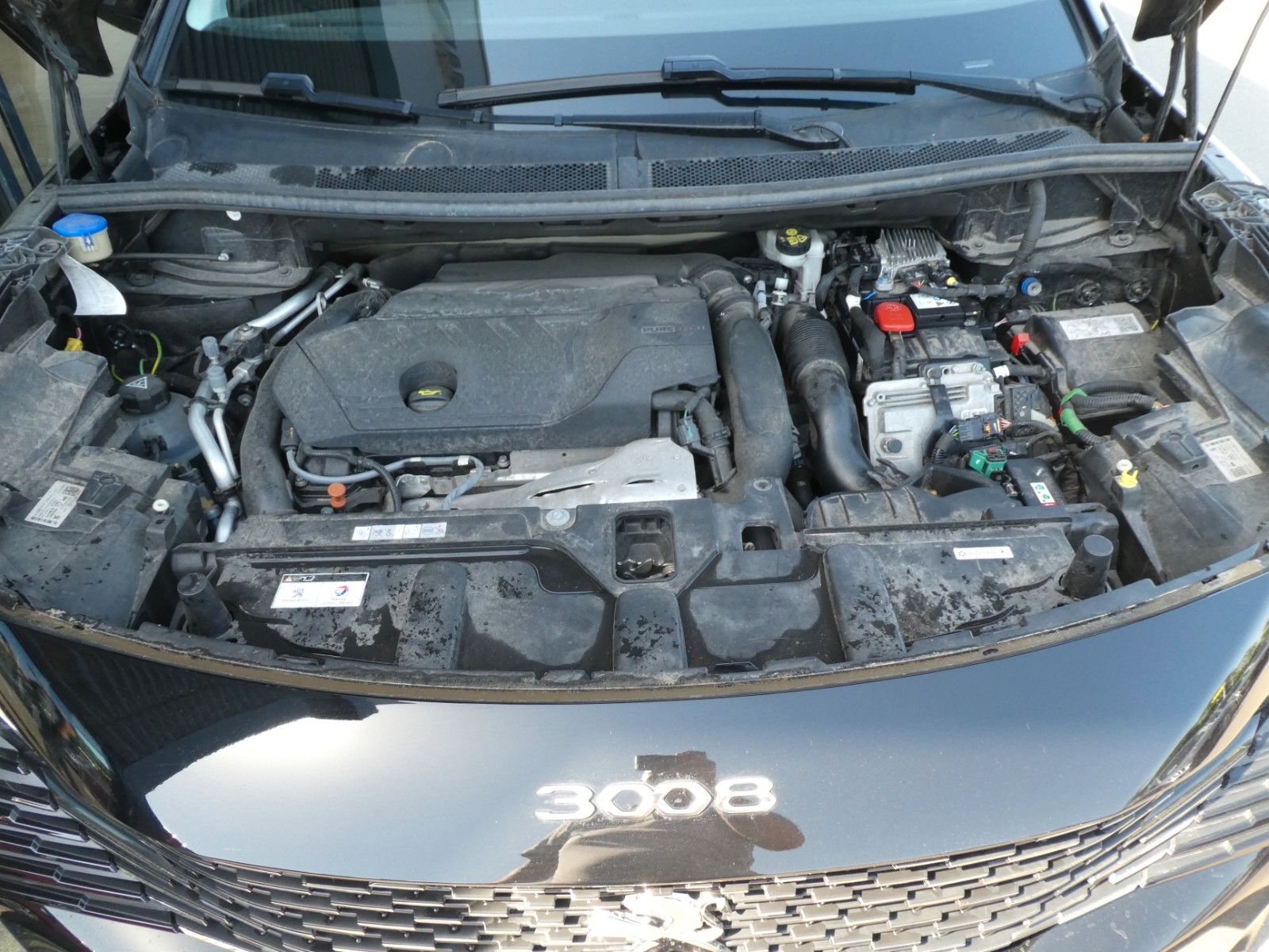Peugeot 3008 Hybrid 225 Allure, Kamera, Klima, Navi, SHZ