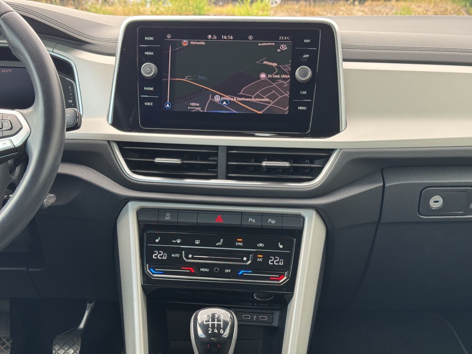 Volkswagen T-Roc Cabriolet Style 1.0 TSI 81kW - Samsaru's Car Outlet