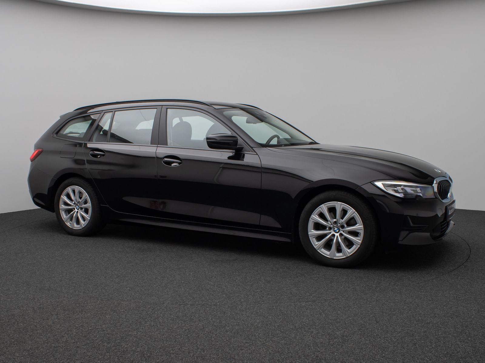 BMW 320d Sport - Samsaru's Car Outlet