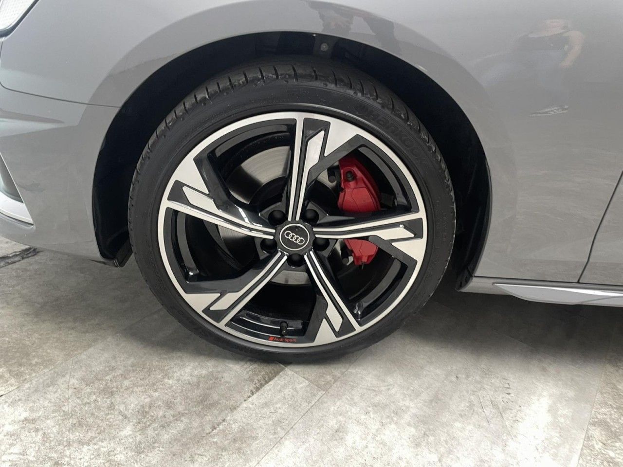 Audi A4 Avant 45 TFSI quattro S-line - Samsaru's Car Outlet