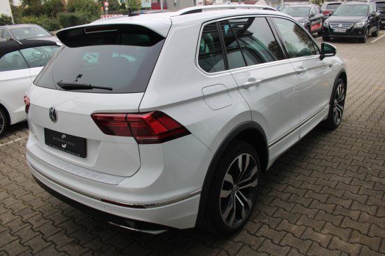 Volkswagen Tiguan 2.0 TDI 4Motion R-Line DSG Pano AHK ACC 2