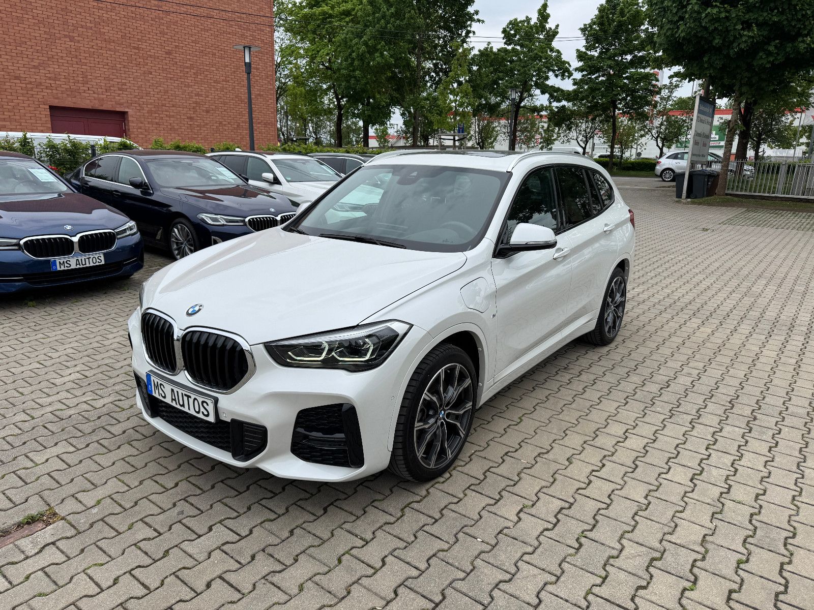 BMW X1 xDrive 25 e M Sport - Samsaru's Car Outlet