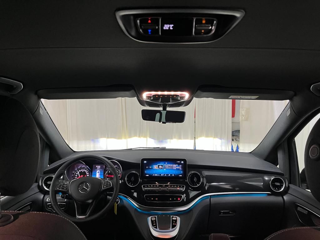 Mercedes-Benz V 300d EditionSport - Samsaru's Car Outlet