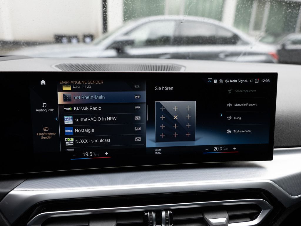 BMW 320d Touring xDrive M-Sportpaket - Samsaru's Car Outlet