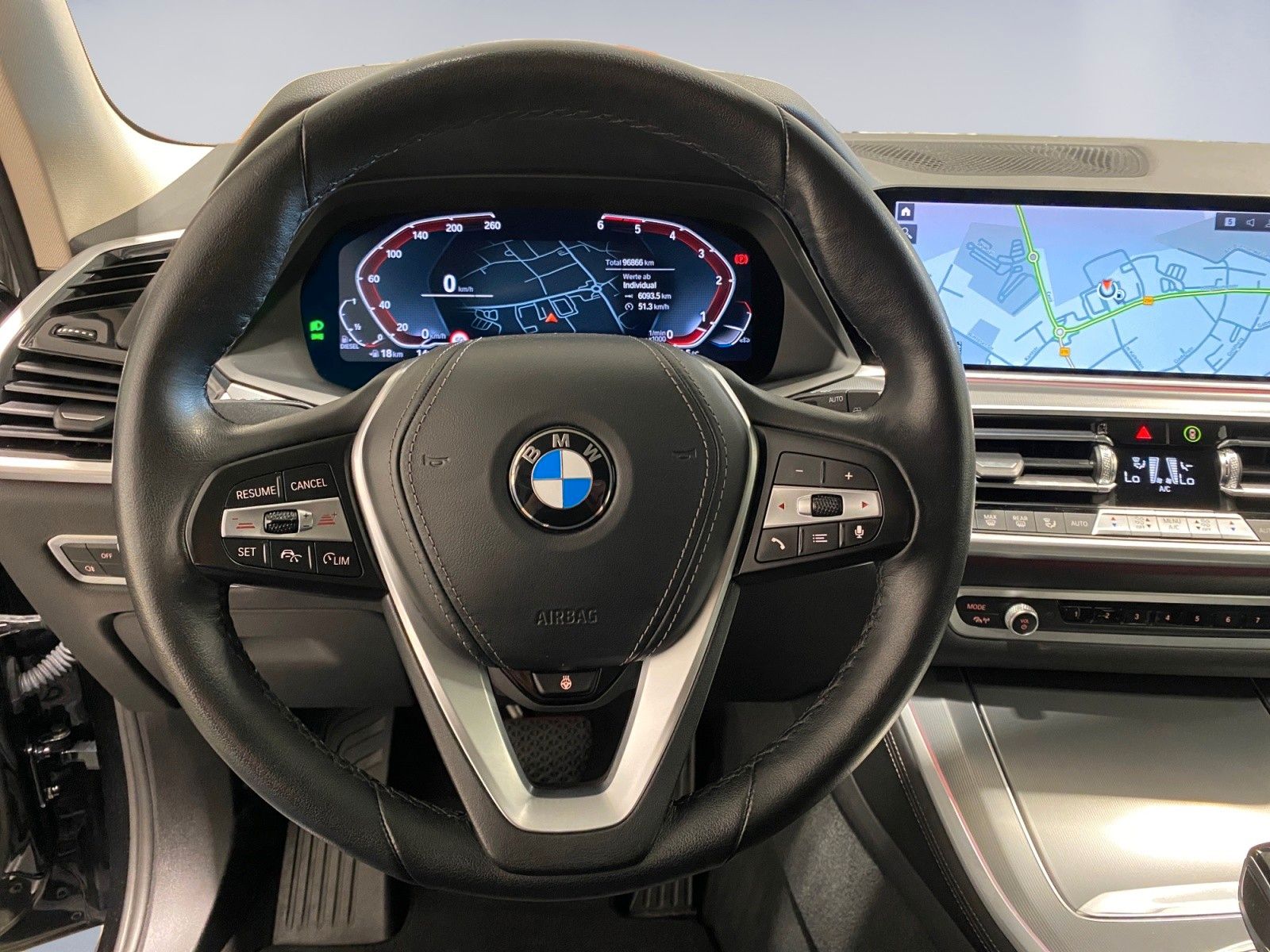 BMW X5 xDrive 30d M-Shadow HuD LEDER AHK LED 20 Zoll