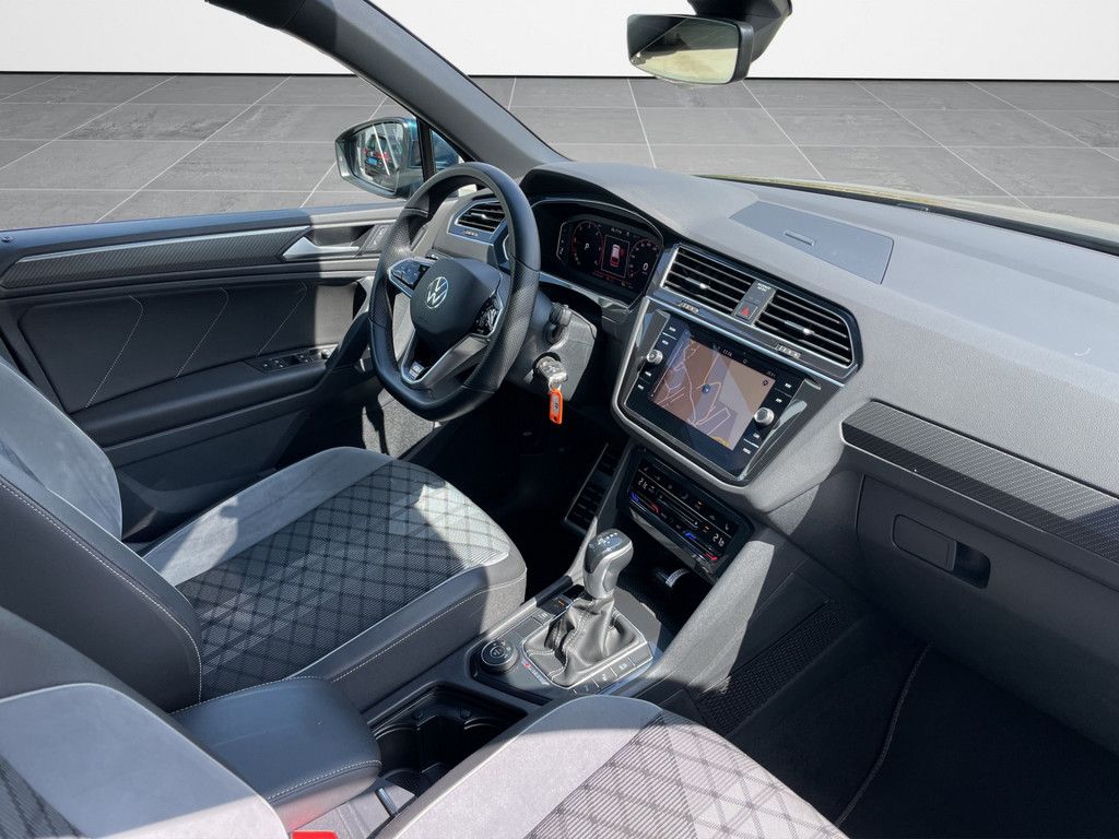 Volkswagen Tiguan 2.0 TDI R-Line DSG - Samsaru's Car Outlet