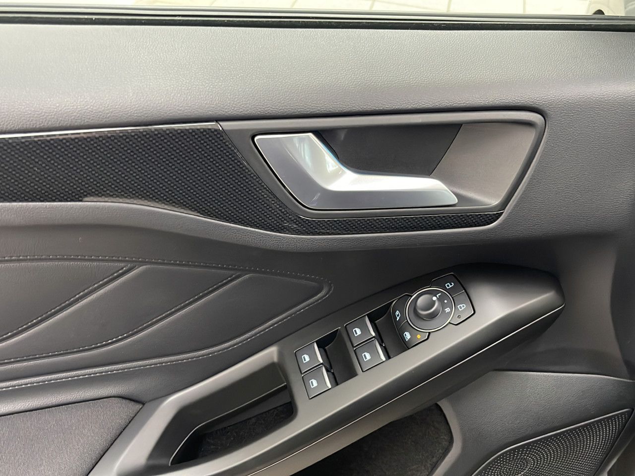 Ford Focus ST-Line X Sportpaket Bluetooth Navi LED