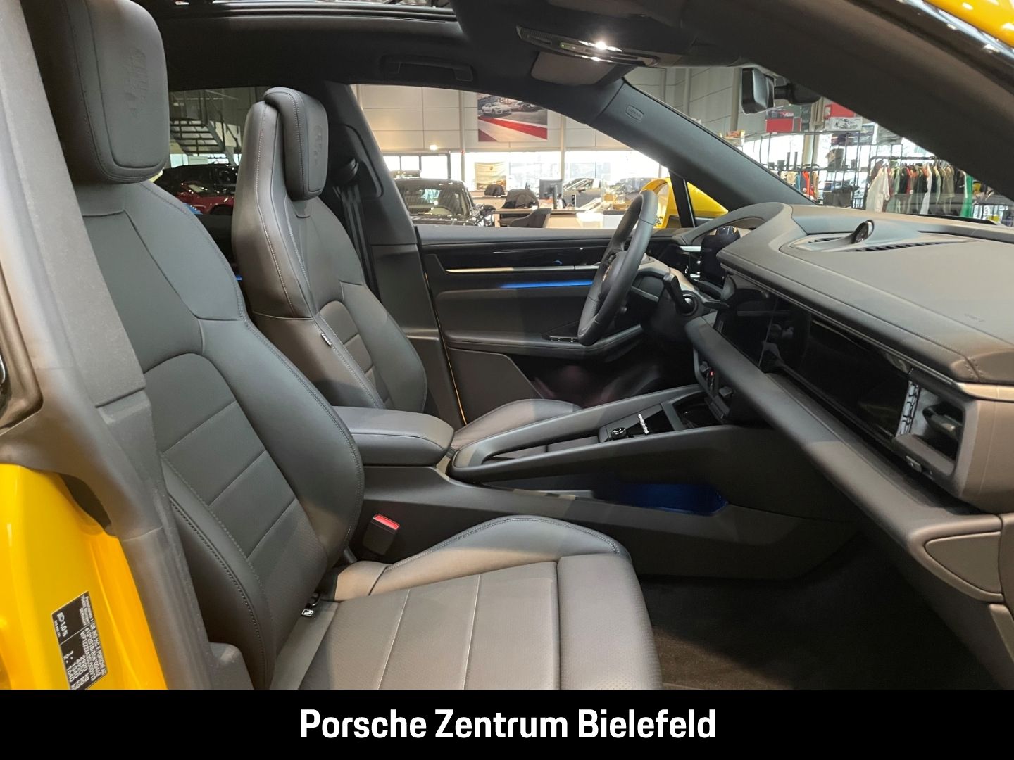 Porsche Macan 4 Offroad-Design LED-Matrix Surround-View