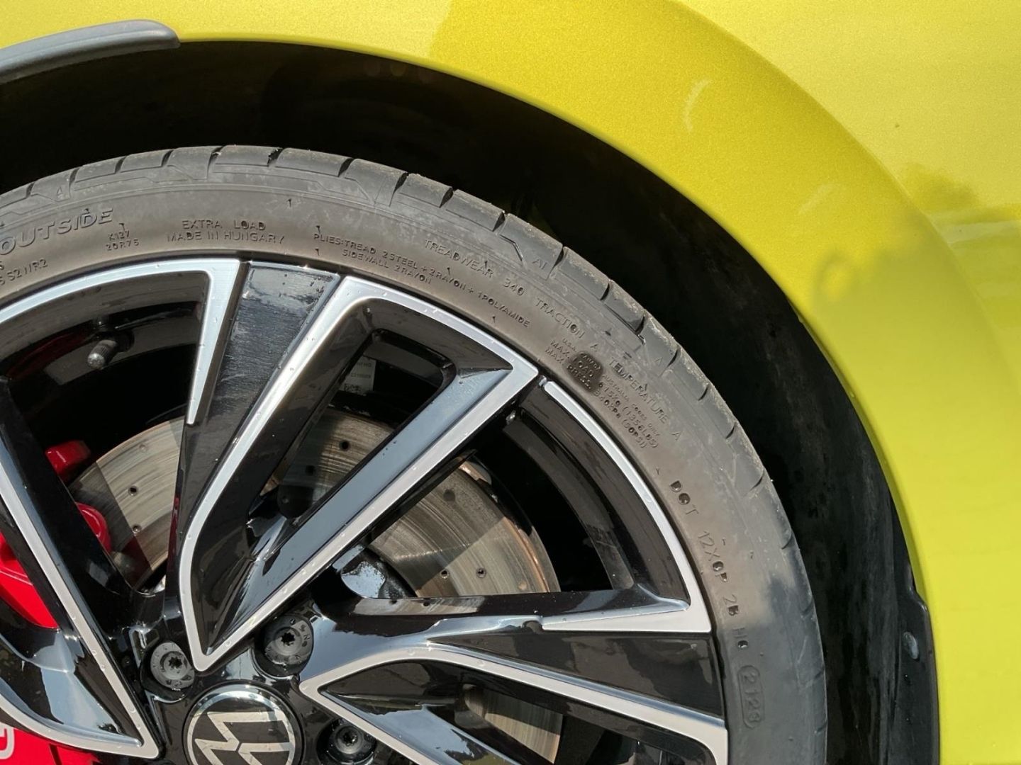 Volkswagen Golf 8 VIII Clubsport 2.0 TSI - Samsaru's Car Outlet