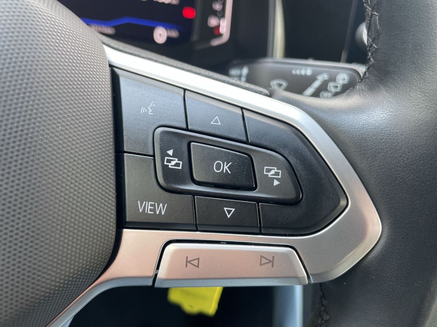 Volkswagen Taigo 1.0 TSI Life - Samsaru's Car Outlet