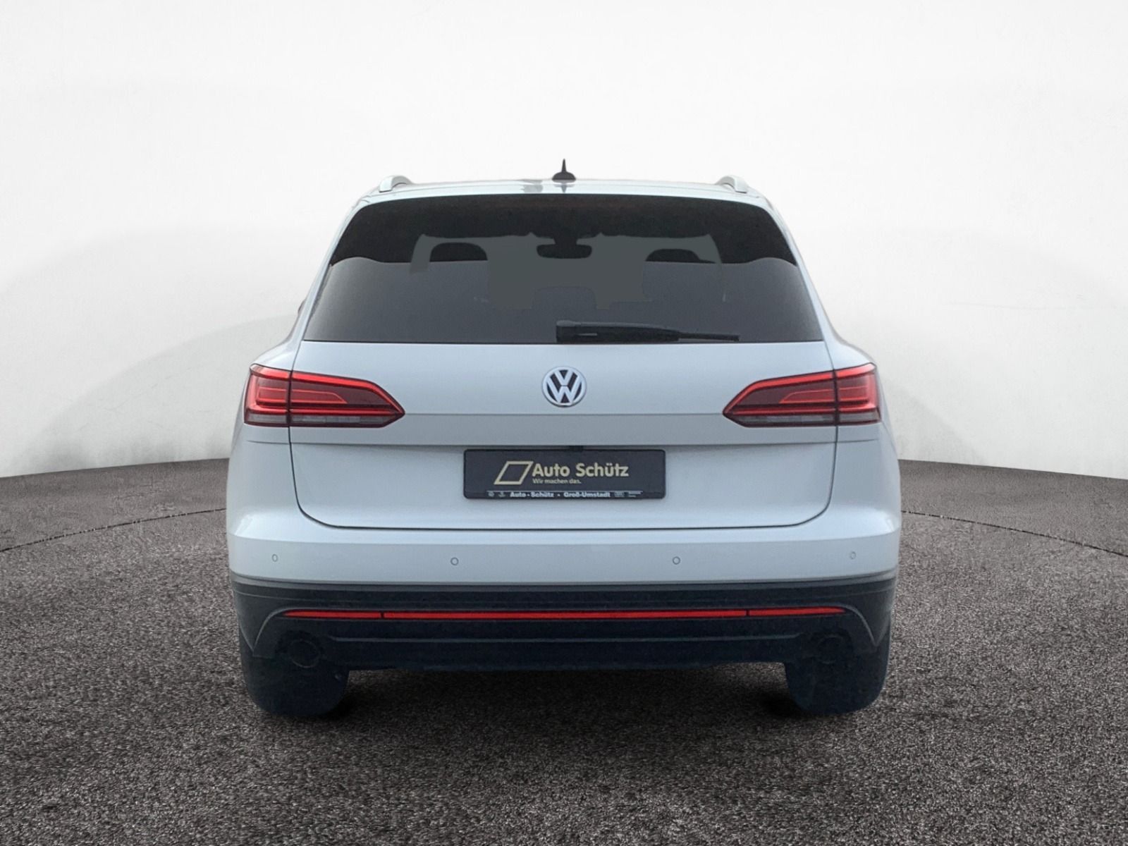 Volkswagen Touareg 3.0 TDI 4Motion - Samsaru's Car Outlet