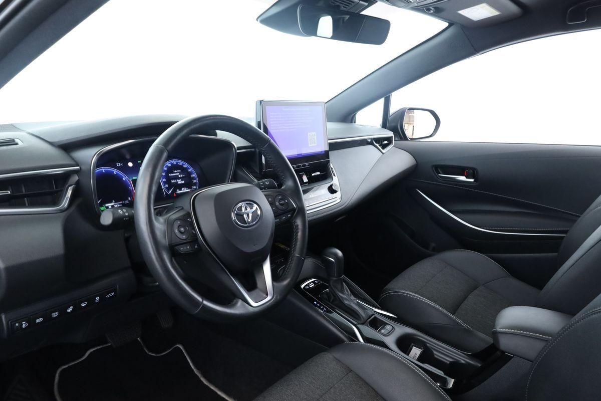 Toyota Corolla Touring Sports 2.0 CVT Team D Navi Kam