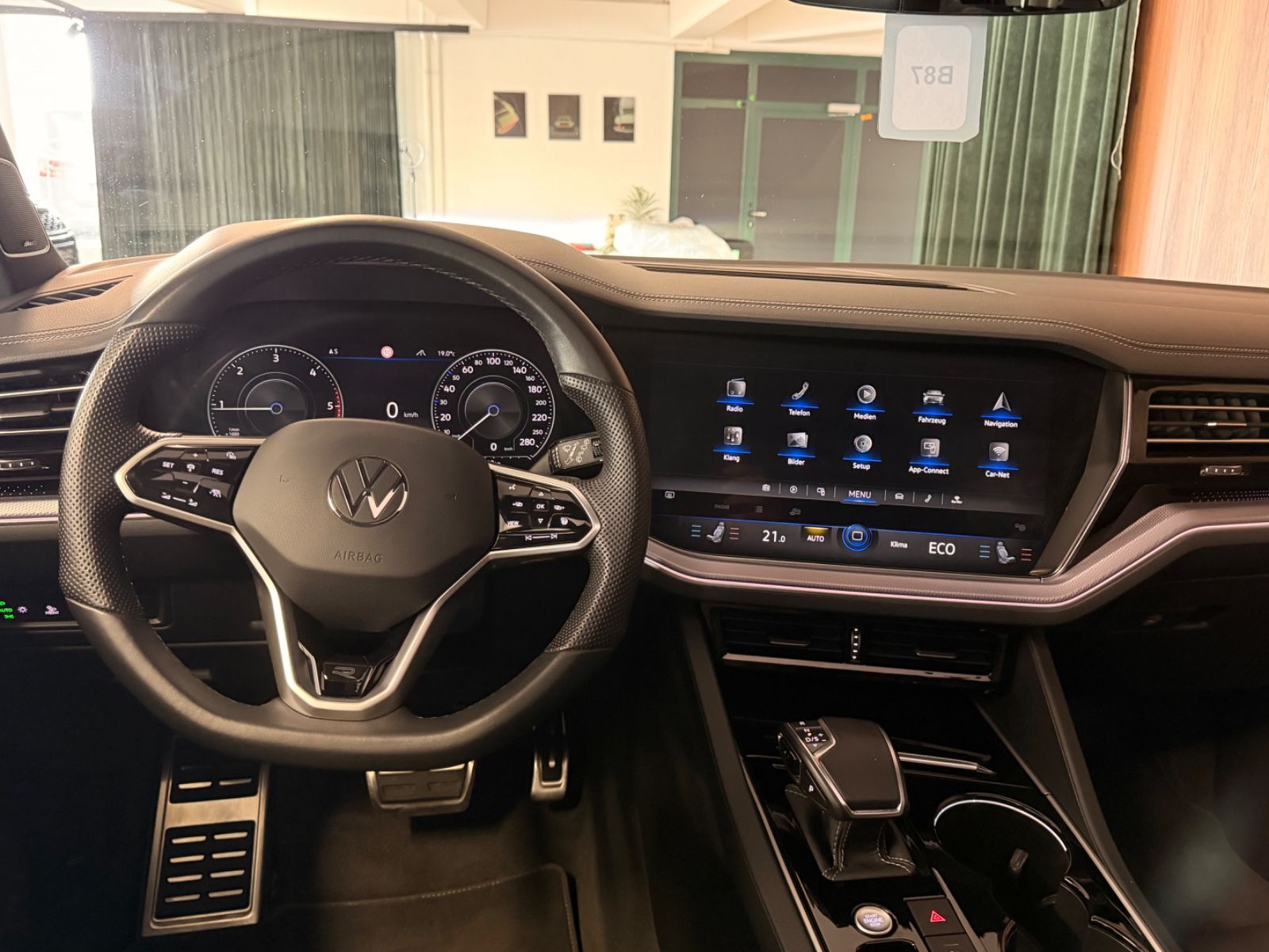 Volkswagen Touareg 3.0 TDI R-Line 4Motion°LED°Pano°Voll°360