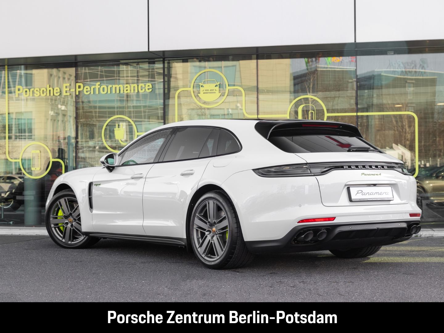 Porsche Panamera 4 E-Hybrid Sport Turismo Platinum Editi